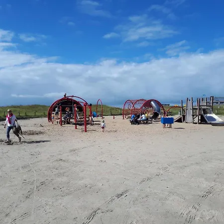 Dom wakacyjny Neues Schwalbennest 26 Haus Büsum